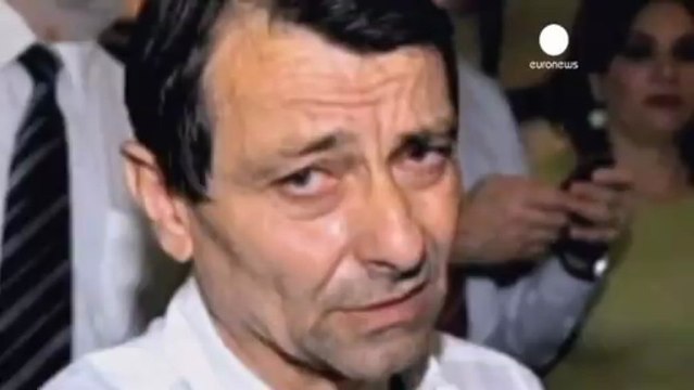 Cesare Battisti a rischio espulsione per passaporto...