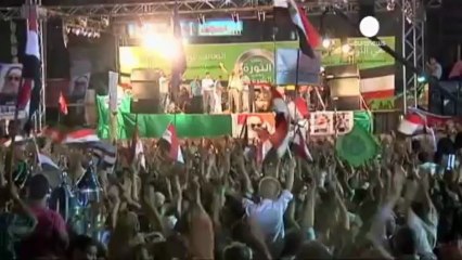 Calma tensa en El Cairo tras una jornada de violencia en...