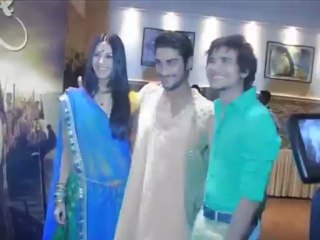 Prateik Amyra promote Issaq