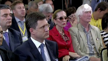 Snowden withdraws asylum request to Russia