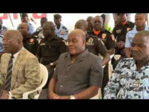 SECURITE: La charte de déontologie de la police nationale remise par le Ministre Hamed BAKAYOKO