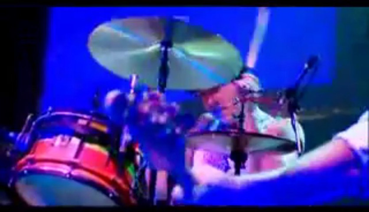 Silverchair - Miss You Love (Live Newcastle)