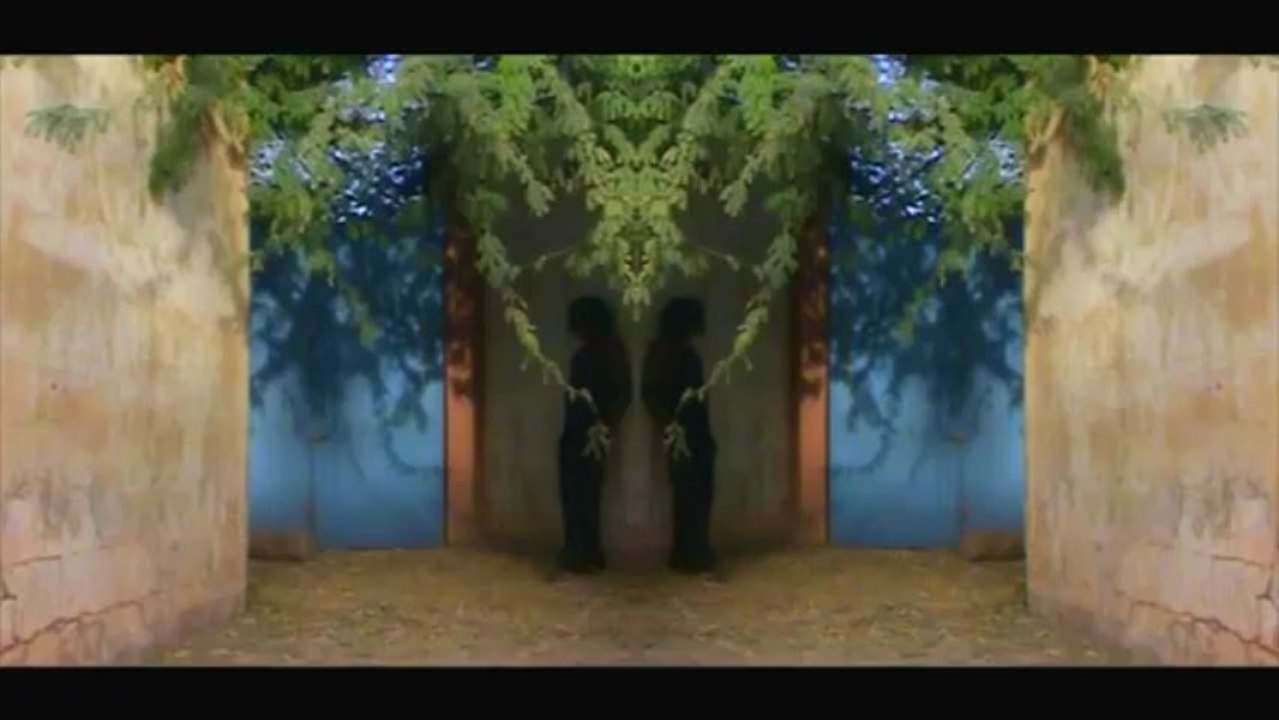 YAPA - Le Pas Sage Des Voies Ferrées