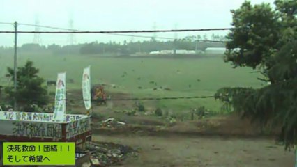 2013-06-27 17-47-　朝の牧場②　遠くにガガちゃん