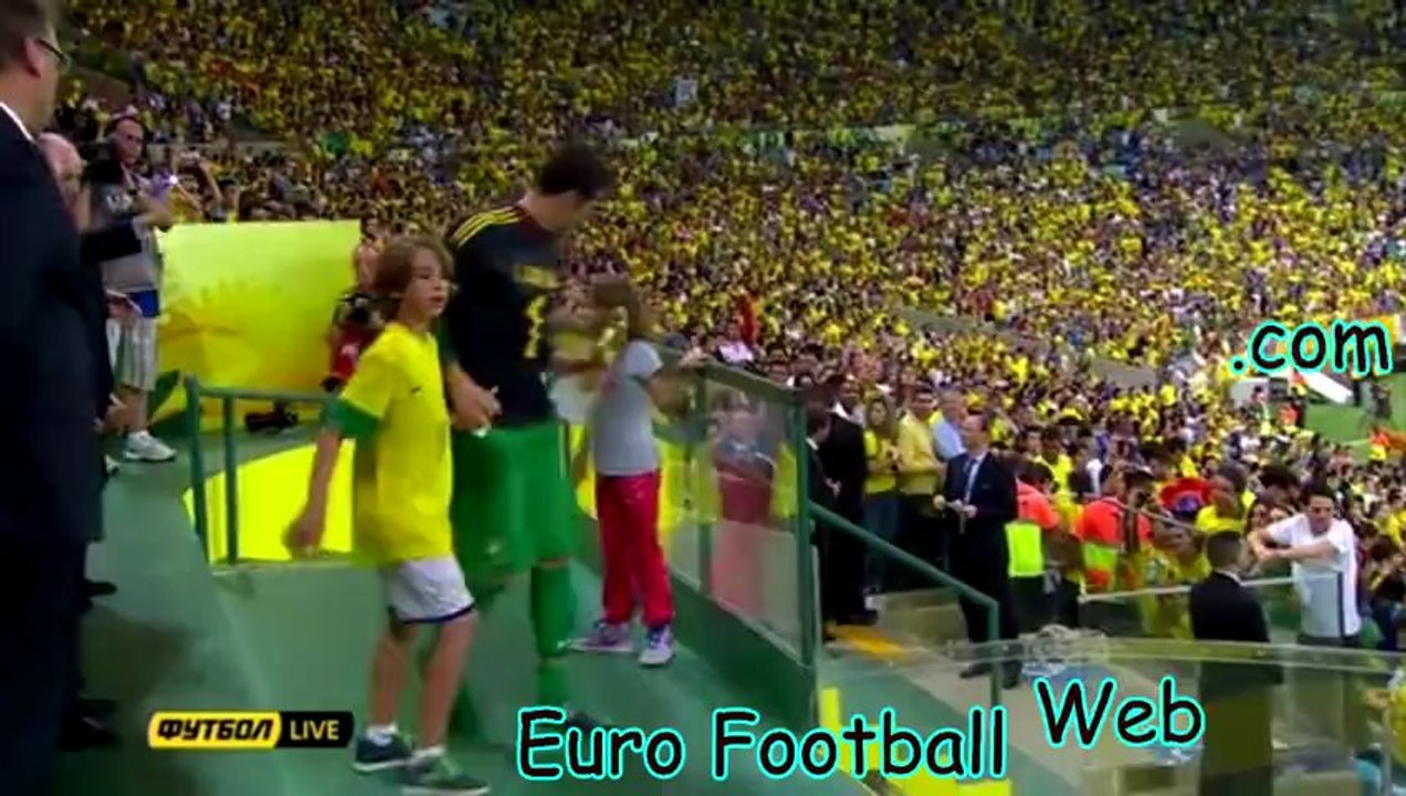 Julio Cesar Wins Best Goalie