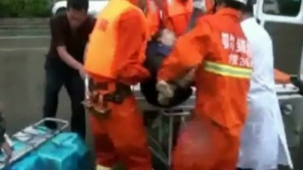 Intense downpour kills eight in China