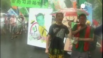 Hong Kong demonstrators call for leader CY Leung to resign