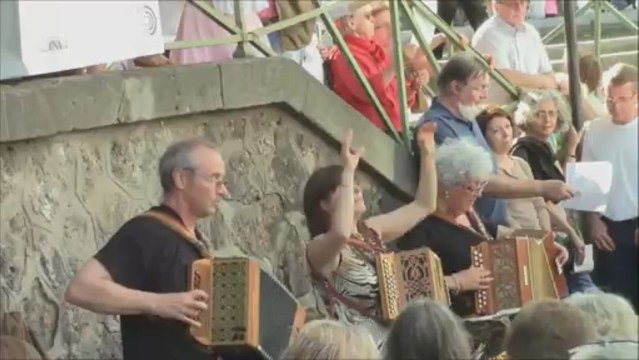 Voix sur berges - Chanteurs de rue - Tigresses Diatoniques