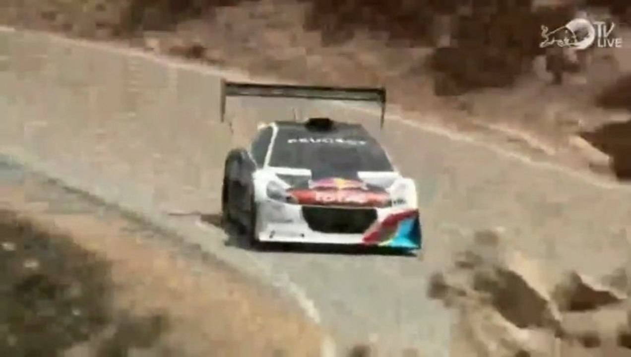 Sebastien Loeb a Pikes pikes en 8:13:878 avec la Peugeot 208 T16
