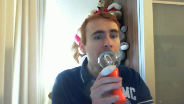 Wiwi égratigne safari disco club de Yelle