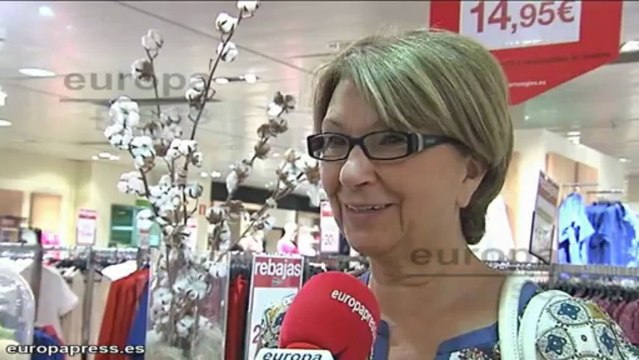 Consumidores dicen que la crisis influye mucho en las rebajas