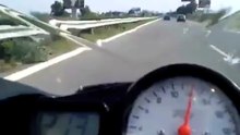 Opel Astra Turbo vs Yamaha R6