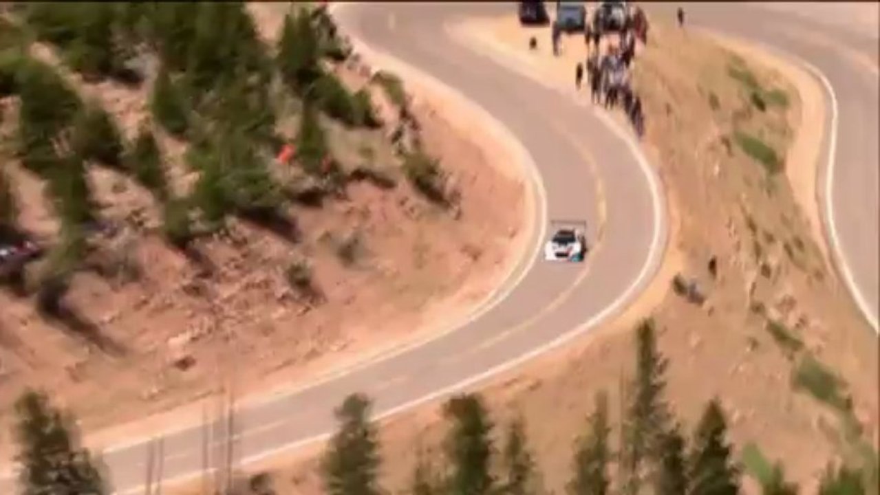 King of the peak: loeb pulverisiert bestzeit