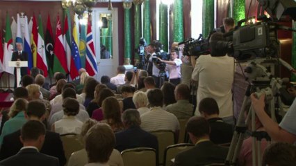 Snowden pede asilo à Rússia