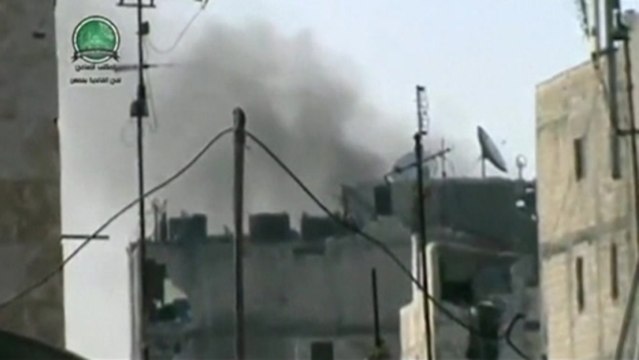 Heavy shelling in Homs as residents seek shelter where they can