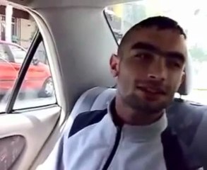 Kizlar Bizi Sevmeniz İçin Illa Ibne Mi Olalim