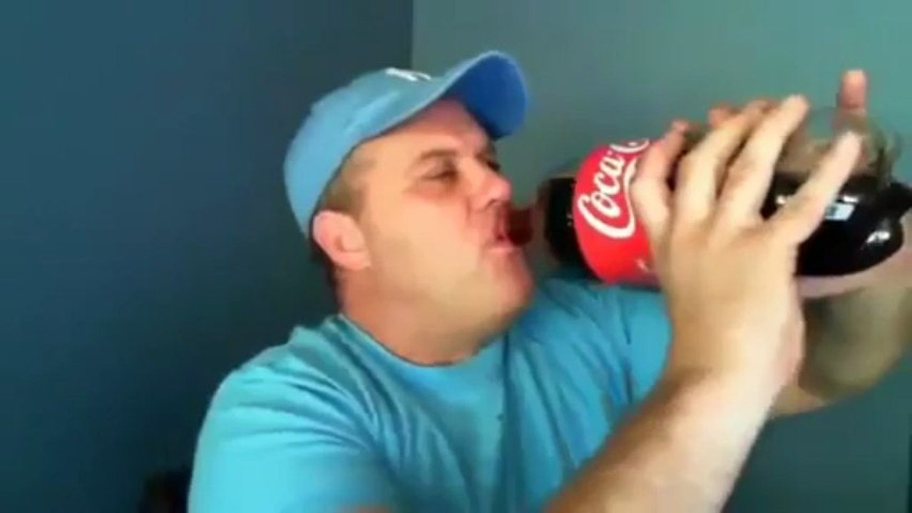 Tek dikişte 2,5 Litre Coca Cola İçmek