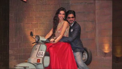 Shahrukh Khan Enjoys Scooter Ride With Deepika Padukone - PICTURES