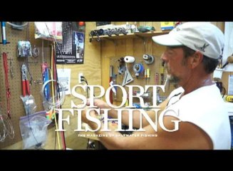 VIDEO: How to Tie an Australian Braid