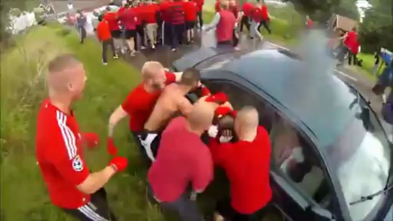 Bagarre entre Hooligans Suédois et Danois