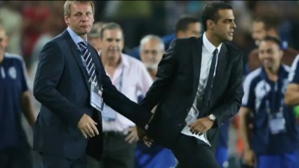 International - Neville refuse d'enterrer les jeunes Lions