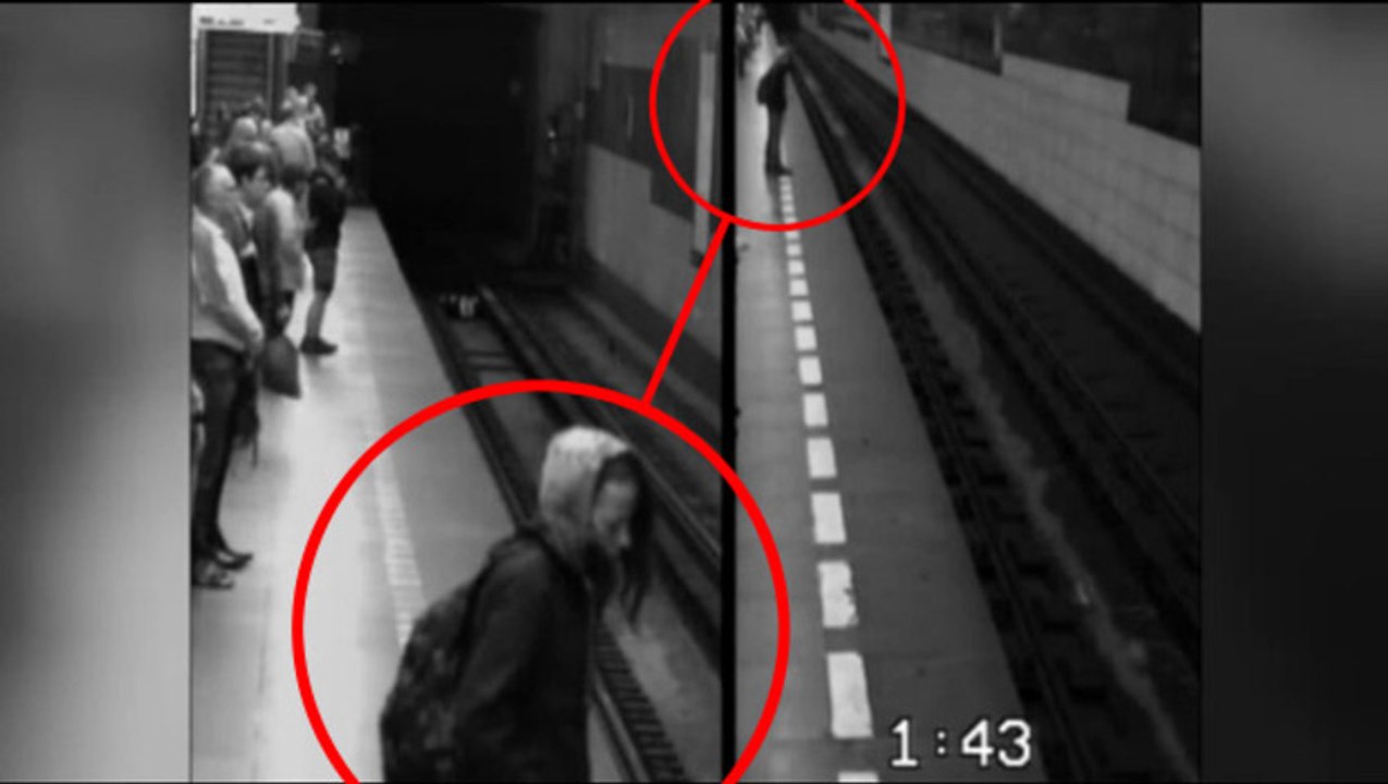 Une femme tombe sous le métro de Prague