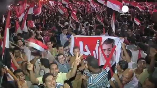 Egitto: almeno 16 morti e oltre 200 feriti negli scontri