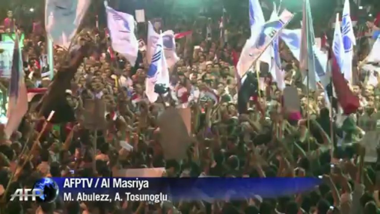 Egypte: Mohamed Morsi se drape dans sa "légitimité"