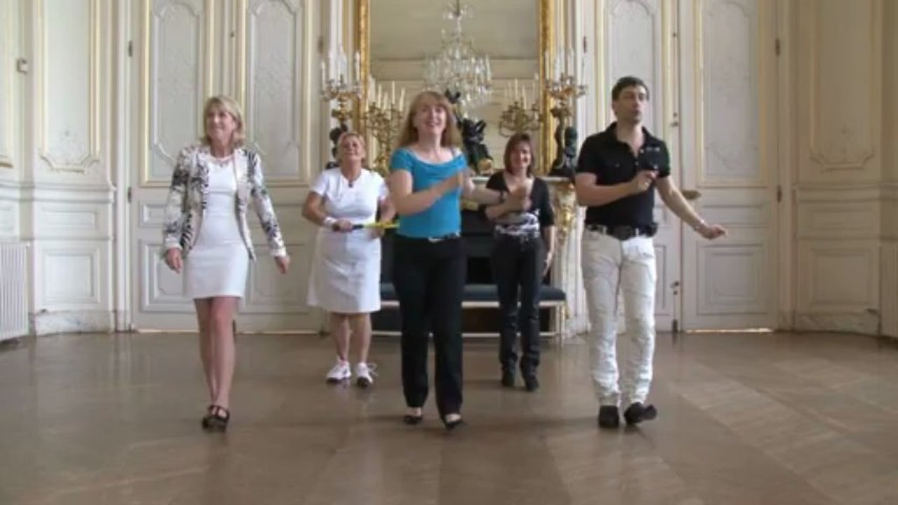 Préparez-vous à la "danse en ligne"  pour le 13 juillet à Versailles!