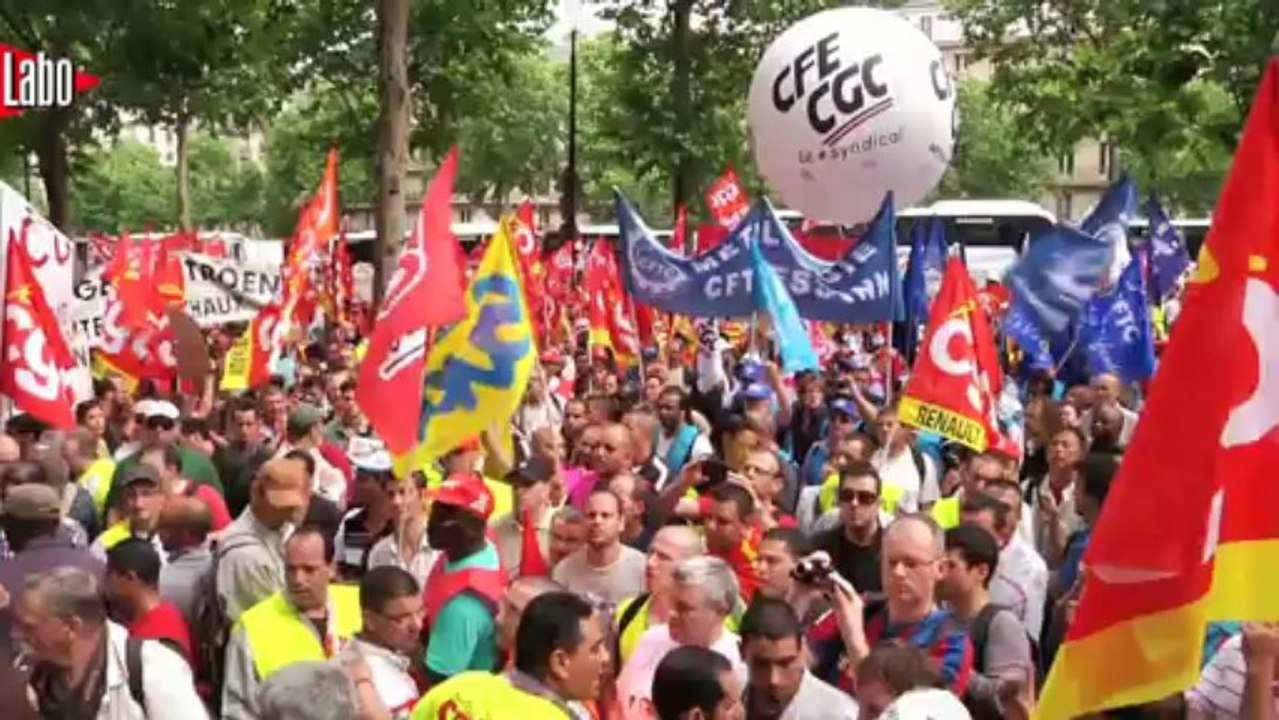 Manifestation des salariés de PSA Peugeot Citroën