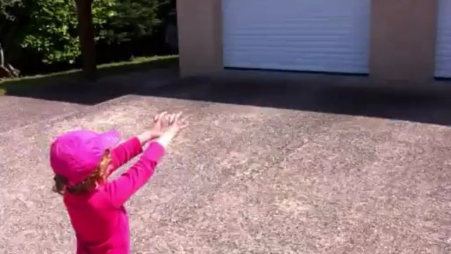 Manon Flora Abracadabra