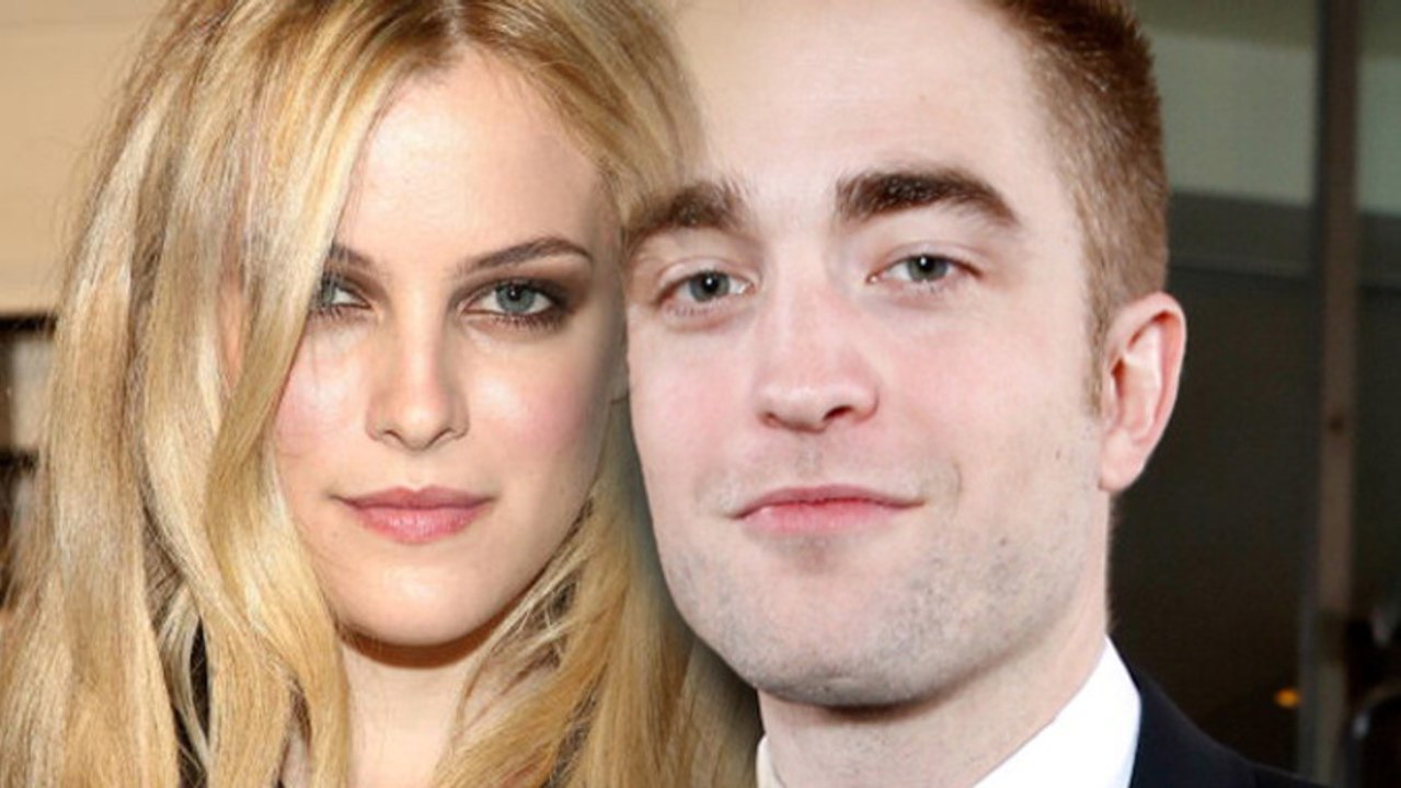 Elvis' Granddaughter Is Dating A Vampire