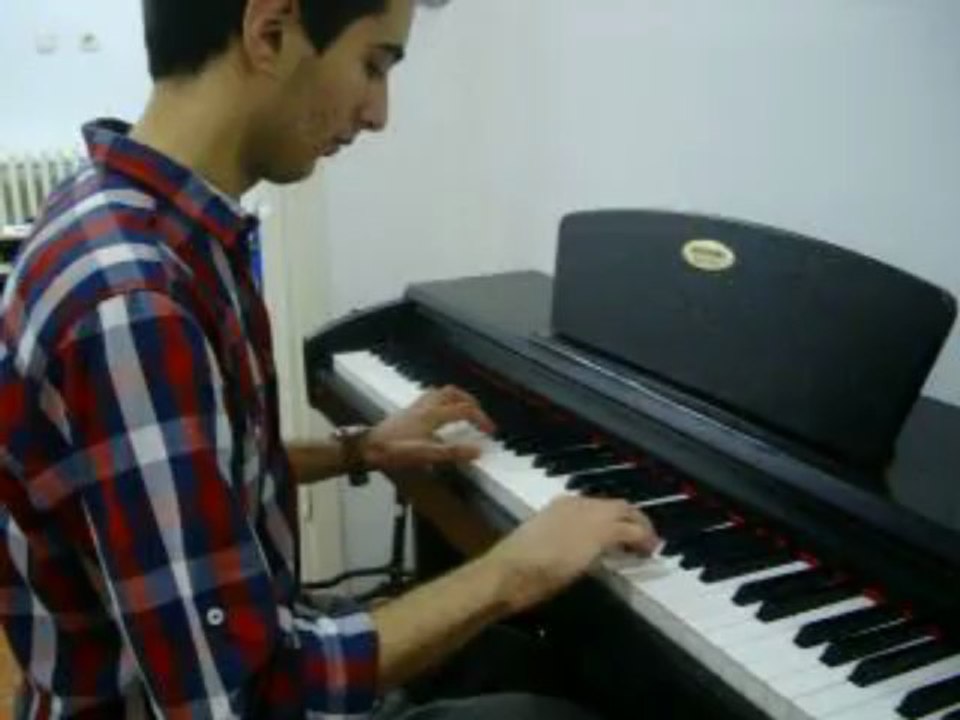 PİYANO DERSİ PİYANO KURSU- MEDARMONİ SANAT www.medarmonisanat.com