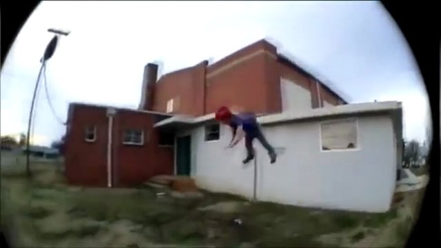 EPIC FAIL : jump from the roof - headshot!