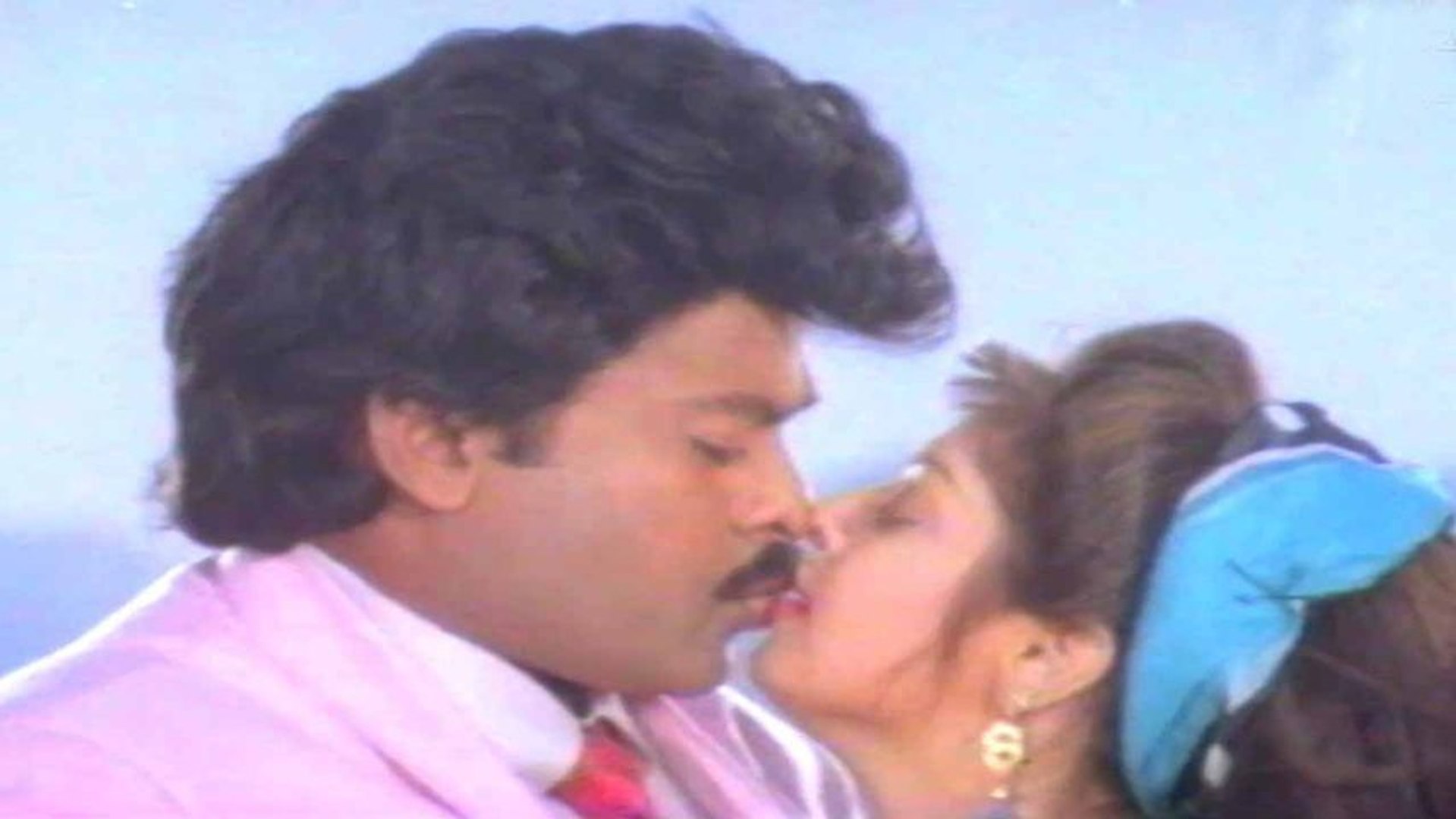 chiranjeevi, mega star chiranjeevi, gharana mogudu, gharana mogudu sensational hit, lip lock of chiranjeevi, k.raghavendra rao, devi vara prasad, nagma, mannan remake, rajinikanth, చిరంజీవి, ఘరానా మొగుడు, చిరంజీవి ఘరానా మొగుడు