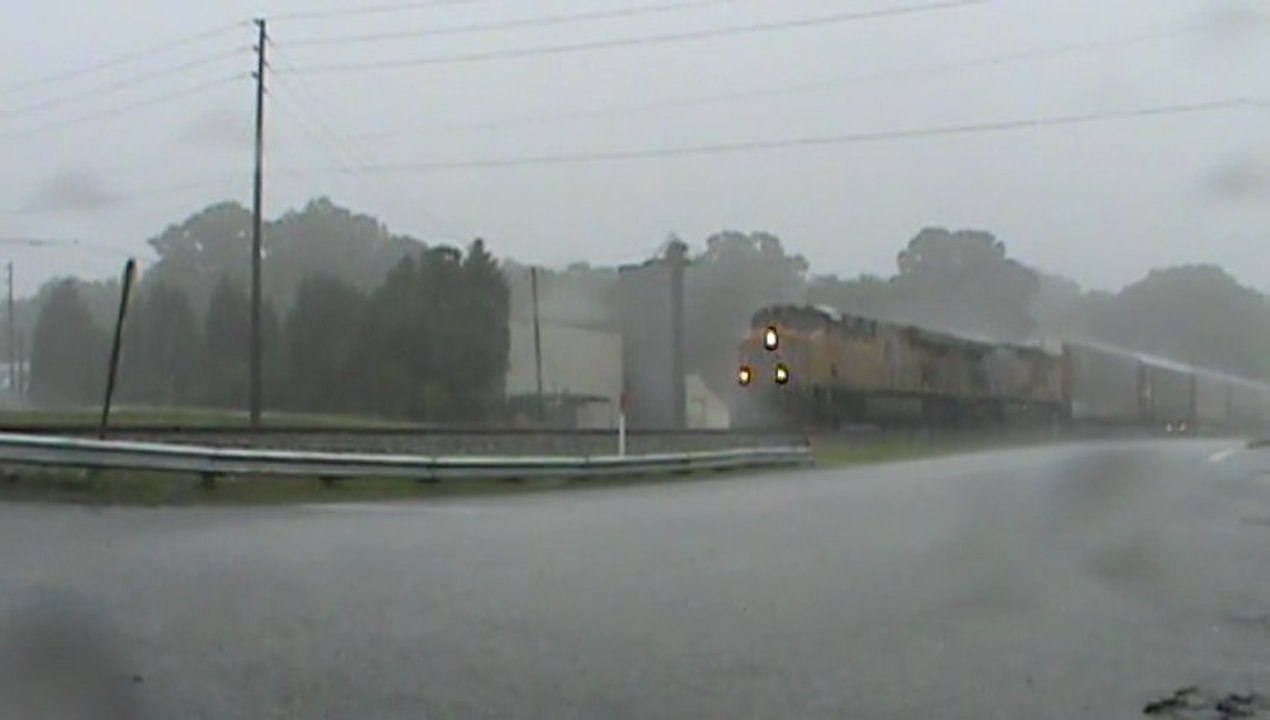 Union Pacific autorack and intermodal train east through Austell Ga.