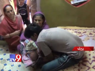 Download Video: Tv9 Gujarat - Kheda : Lady dies after delivery, Relatives blames on Doctors for Negligence