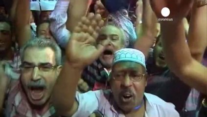 Mısır'da muhalefet ordunun açıklamalarından memnun