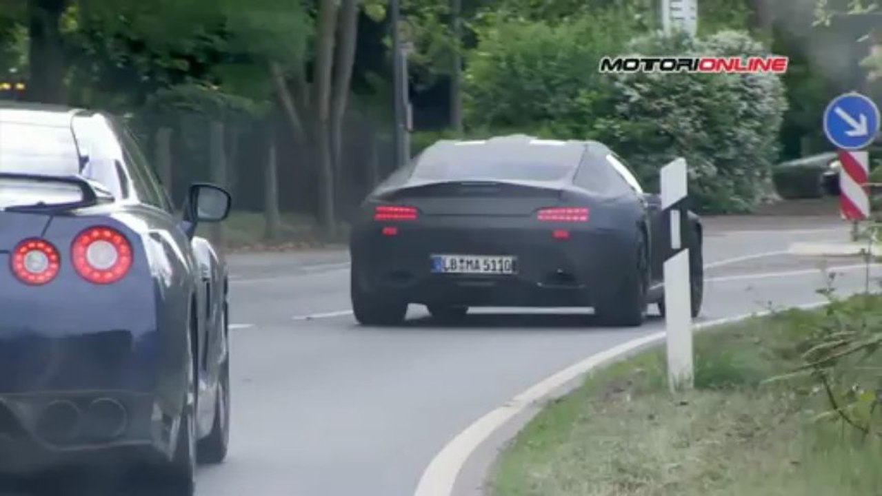Mercedes SLC, video spia della "baby SLS"