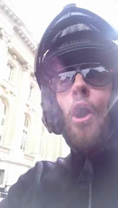 Le cri du Grand Méchant Loup de Fred Testot !!