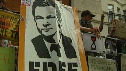 Julian Assange examined in WikiLeaks documentary