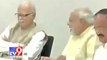 Tv9 Gujarat - Modi-Advani seated beside each other in BJP parliamentry meet