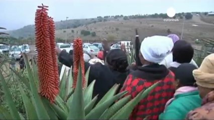 Afrique du Sud : Mandela dans un "état végétatif...
