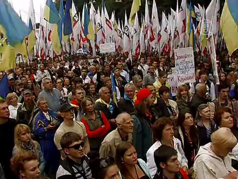 Украинцам запретили протестовать возле президента