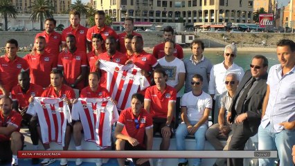 Football (Ligue 1) - Présentation du nouveau maillot de l'AC Ajaccio pour la saison 2013-2014