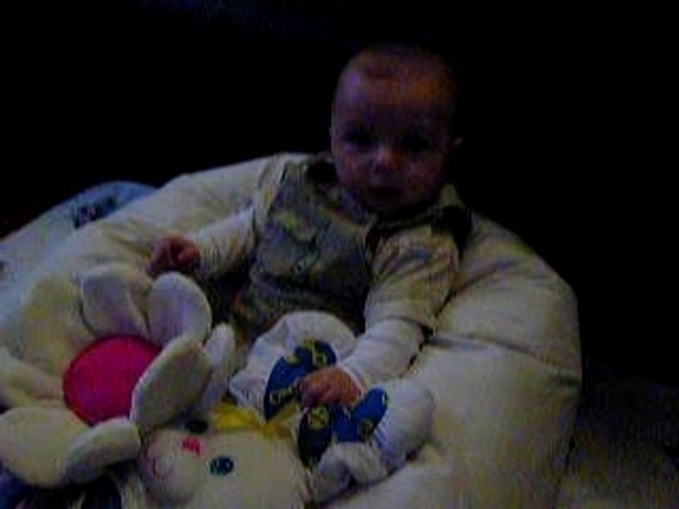 Kyllian joue
