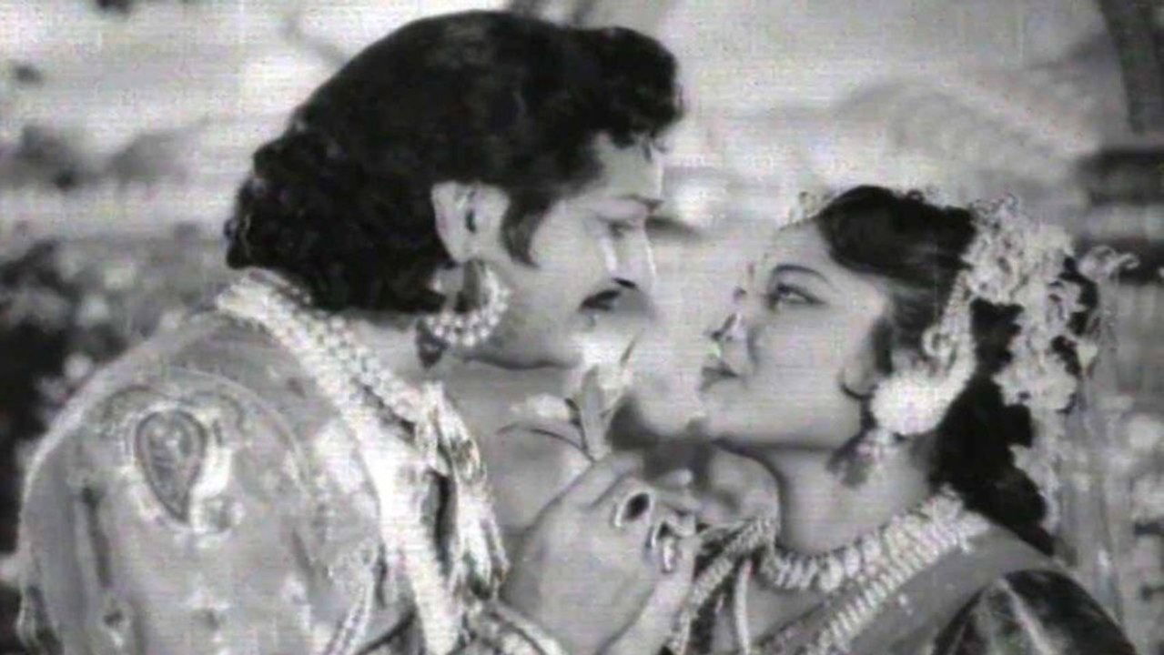 Mahamantri Timmarusu Songs - Mohana Raagam Aha - N.T. Rama Rao, Devika ...