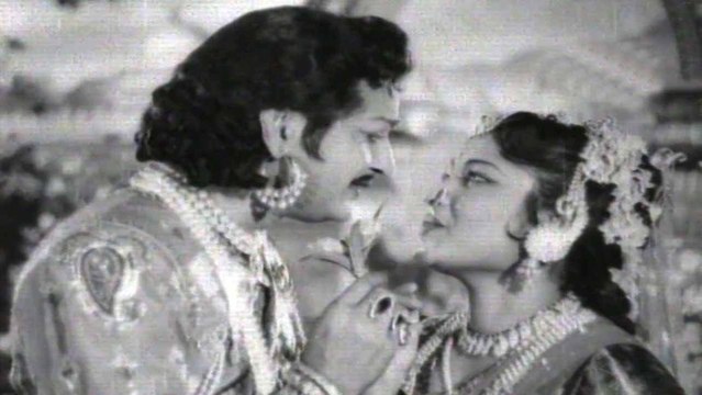 Mahamantri Timmarusu Songs - Mohana Raagam Aha - N.T. Rama Rao, Devika