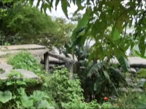 El secretario de gobierno municipal le responde a los dagnificados de la erosión del rio san Jorge que tienen que hacer para recuperar sus nuevas casas