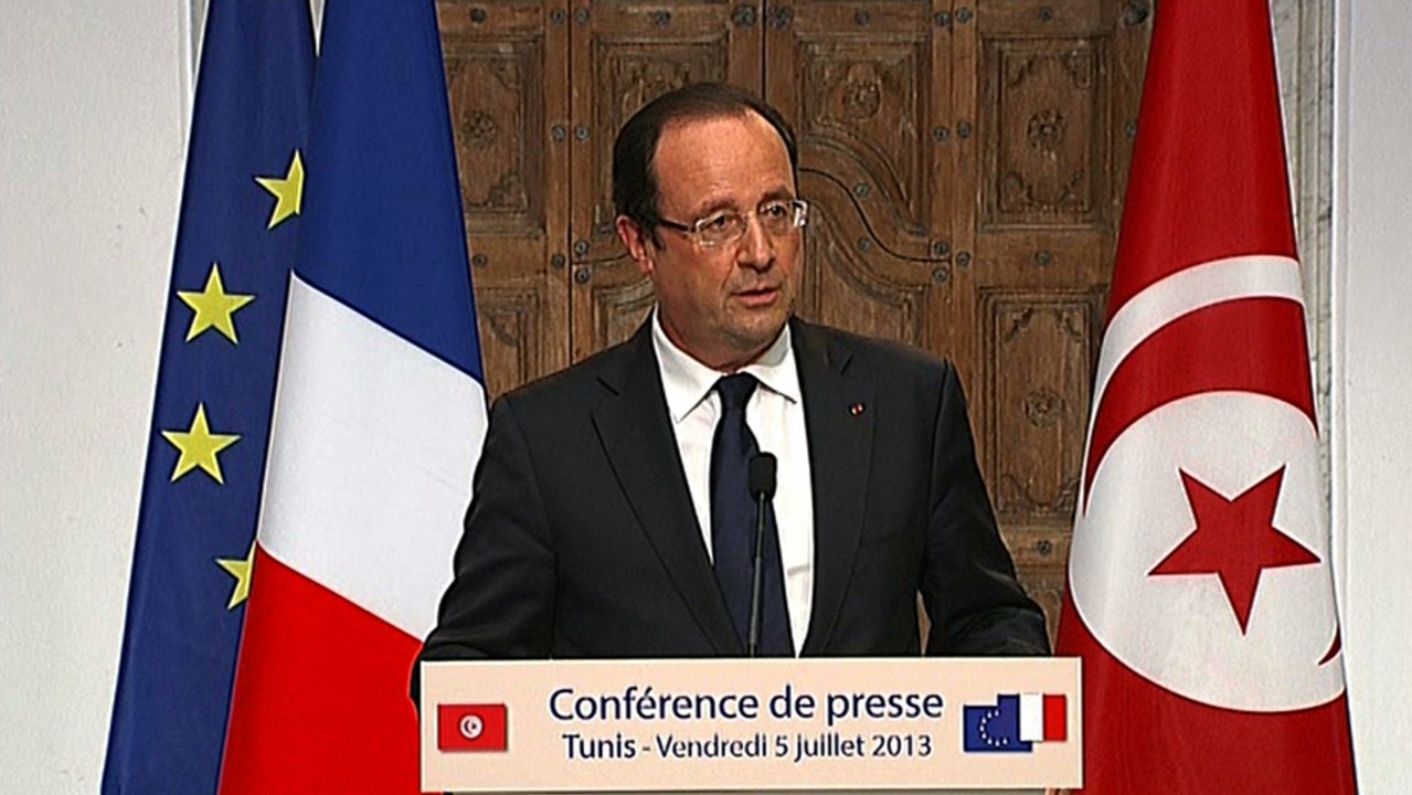 Conférence de presse du président de la République à Tunis en Tunisie